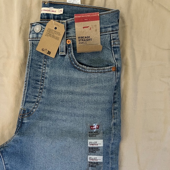 Levi’s- Women’s Ribcage Straight Ankle Stretch Jeans 25 x 27 - Picture 4 of 7
